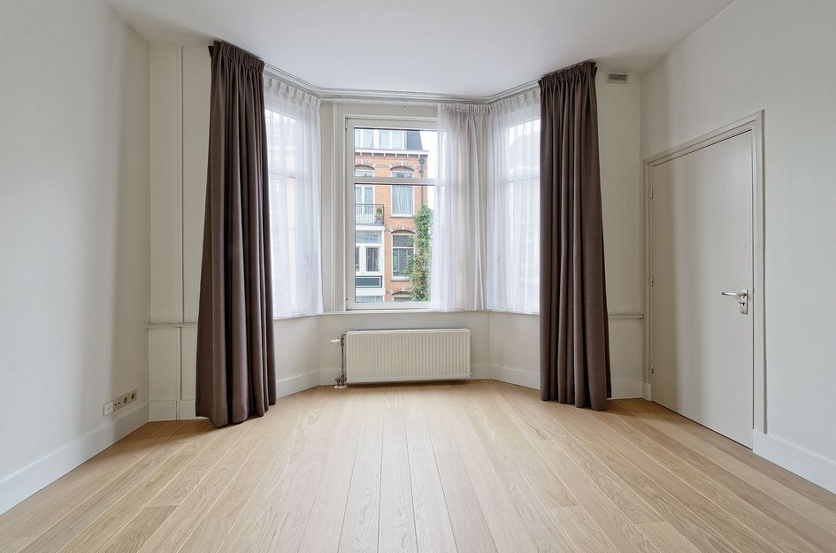 Banstraat 28 2