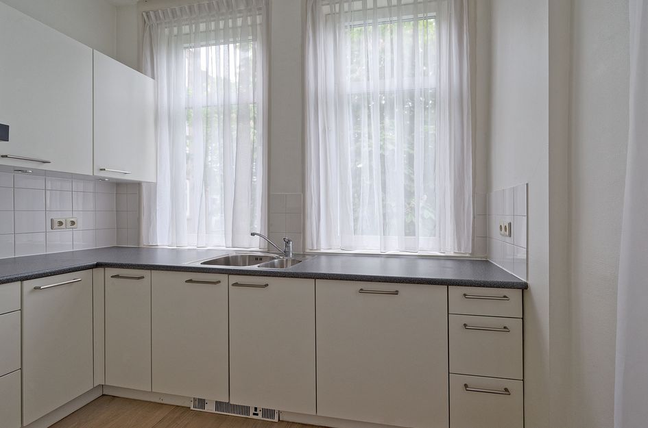 Banstraat 28 2