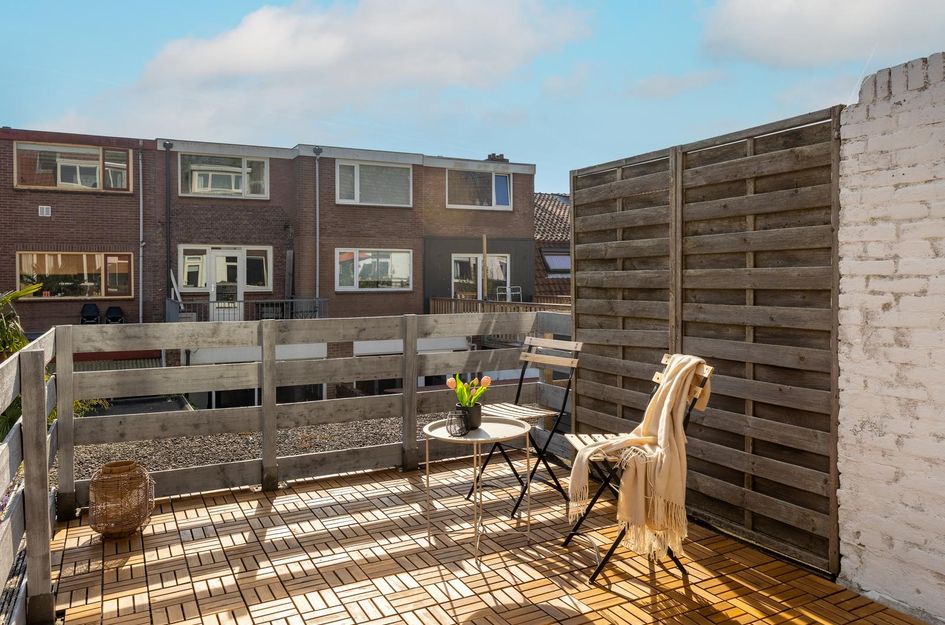 Burg van Tuyllkade 32BS