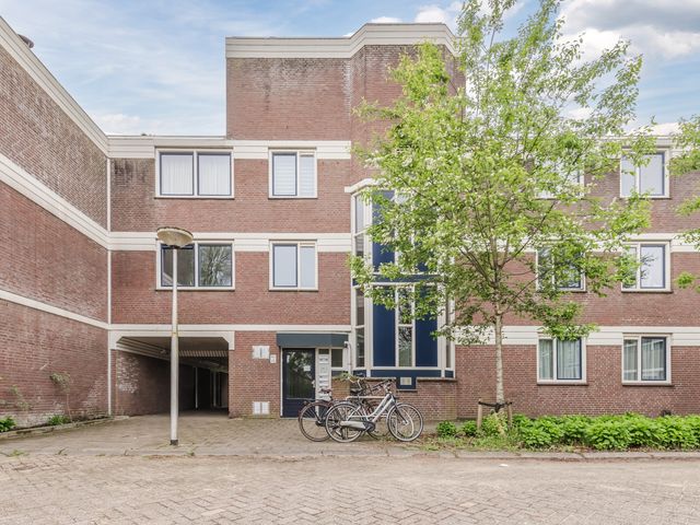 Roggekamp 87, Diemen