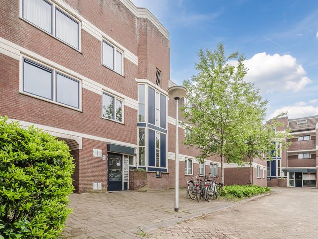 Roggekamp 87, Diemen