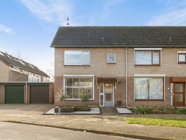 Lingestraat 35, Terneuzen
