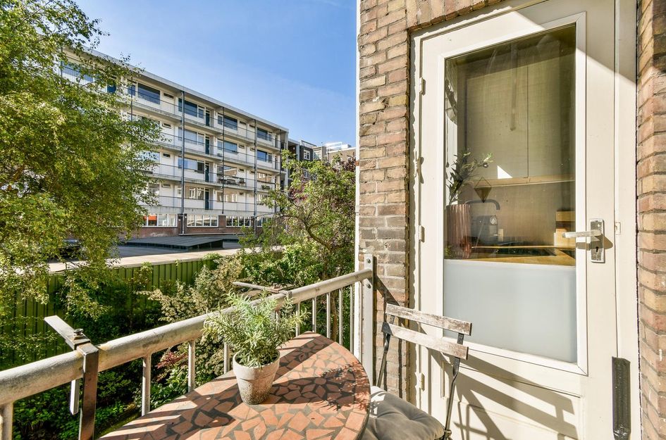 Tweede Helmersstraat 39 1
