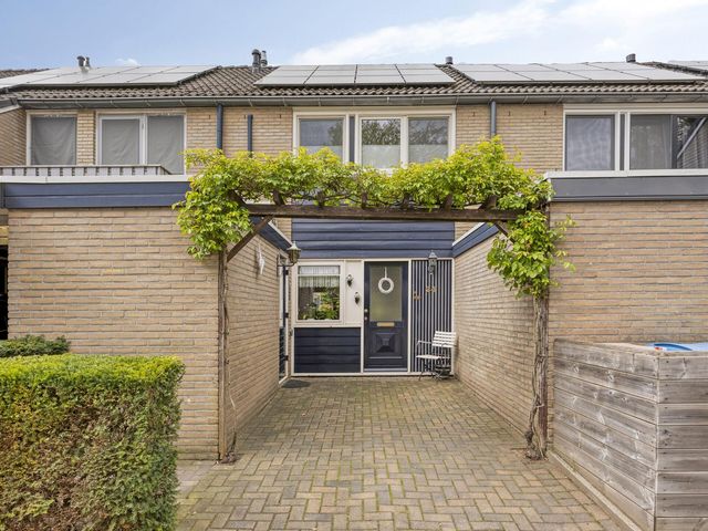 Loowaard 24, Almelo