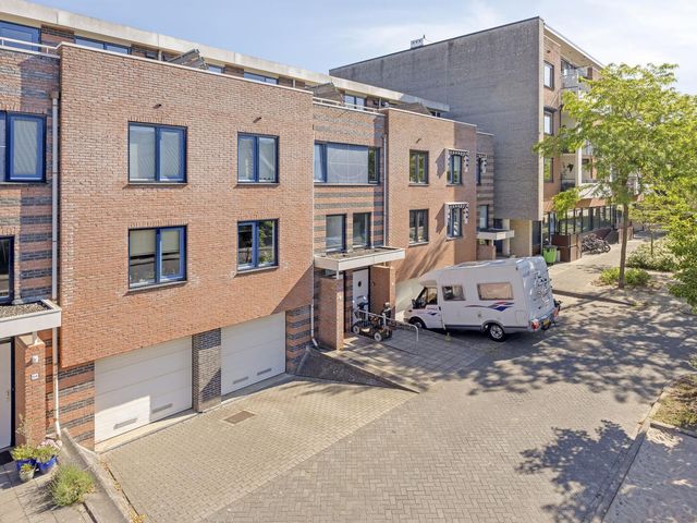 Noorderes 56, Almelo