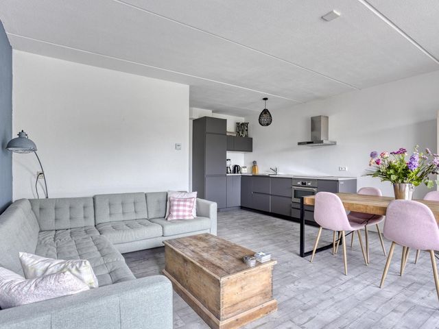Zuivelhof 49, Hoogland
