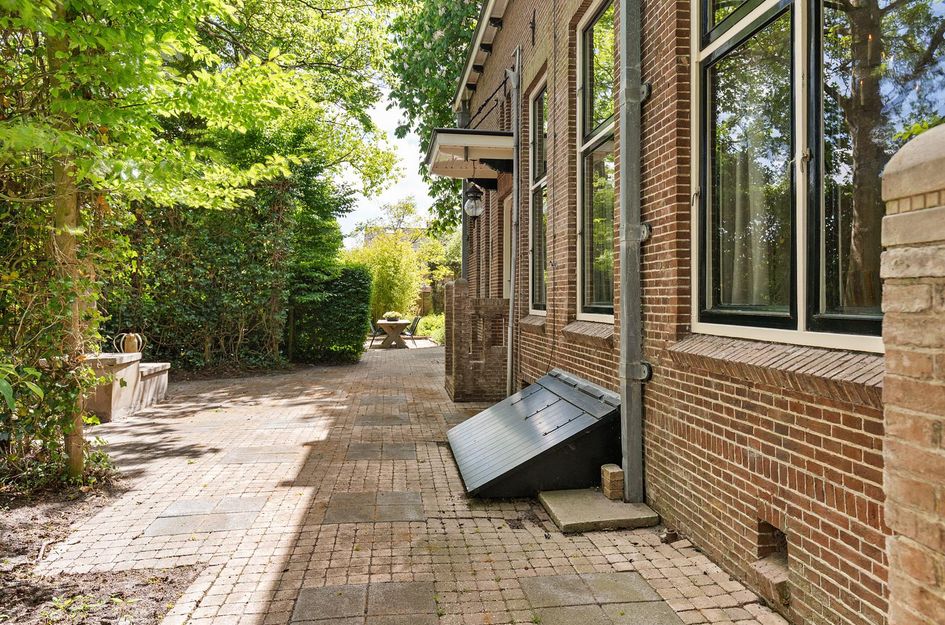 Oosteinde 38