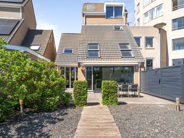 Andromeda 108, Den Helder
