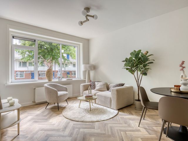 Rösener Manzstraat 155A, Rotterdam
