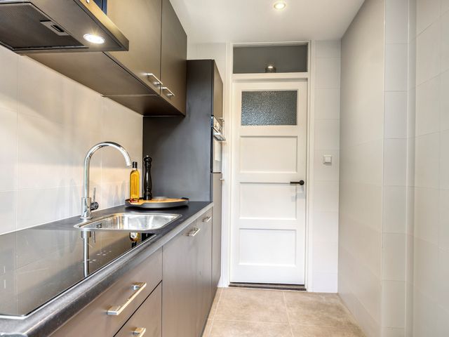 Rösener Manzstraat 155A, Rotterdam