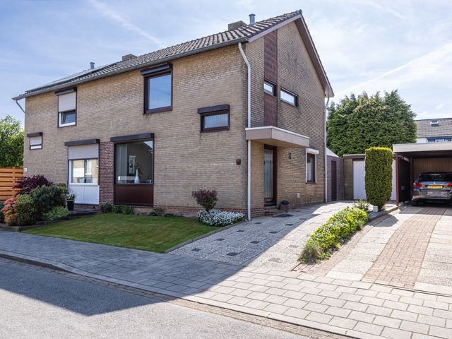 Junostraat 18, Brunssum