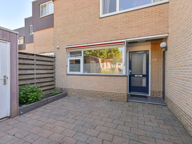 Regulus 52, Hoogeveen