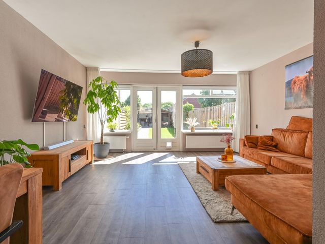 Regulus 52, Hoogeveen