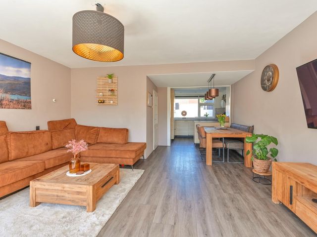 Regulus 52, Hoogeveen