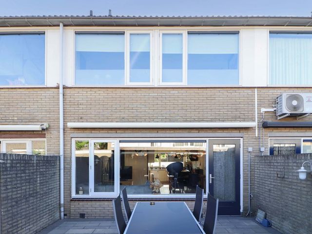 Bizetstraat 29, Bunschoten-Spakenburg