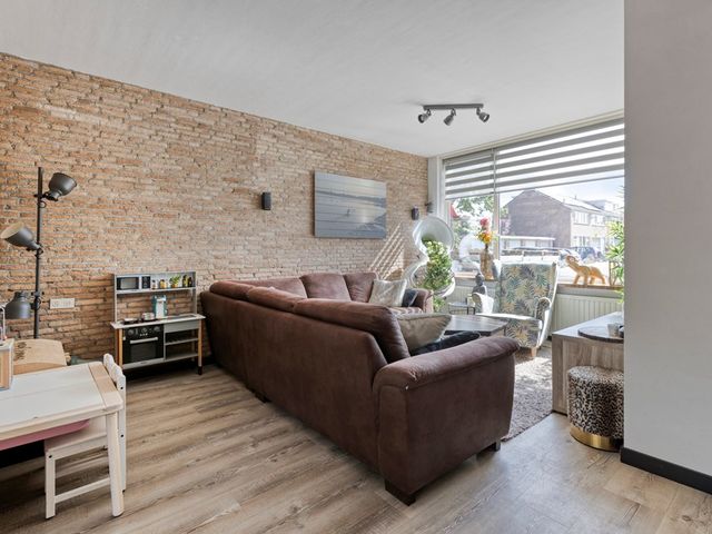 Bredastraat 11, 's-Hertogenbosch