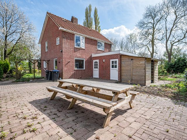 Lindeweg 21, Luttelgeest