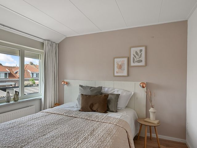 Burgemeester van Lithstraat 18, Uitgeest