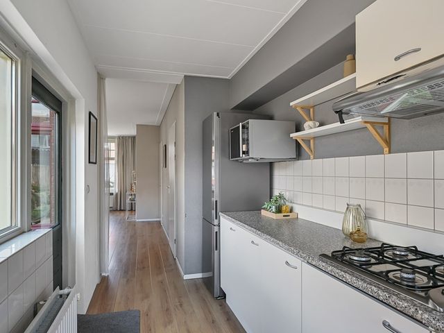 Burgemeester van Lithstraat 18, Uitgeest