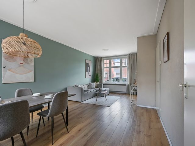 Burgemeester van Lithstraat 18, Uitgeest