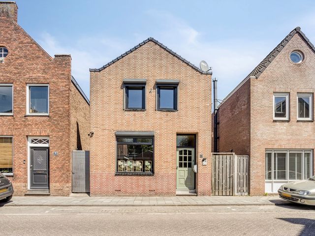 Maxburgh 5, Roosendaal