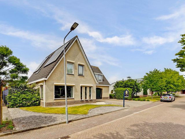 Drie Minuten 17, Krabbendijke