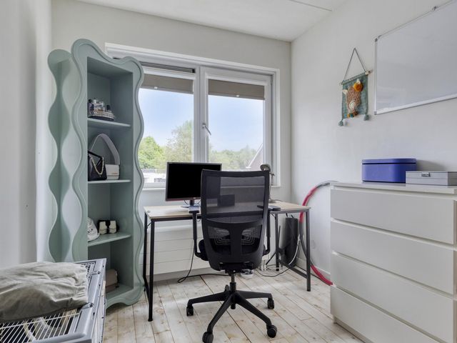 Iepenblad 10, Oostvoorne