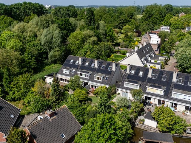 Abel Tasmanplantsoen 13, Voorschoten