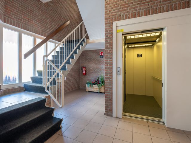 Keizershof 17, Enter