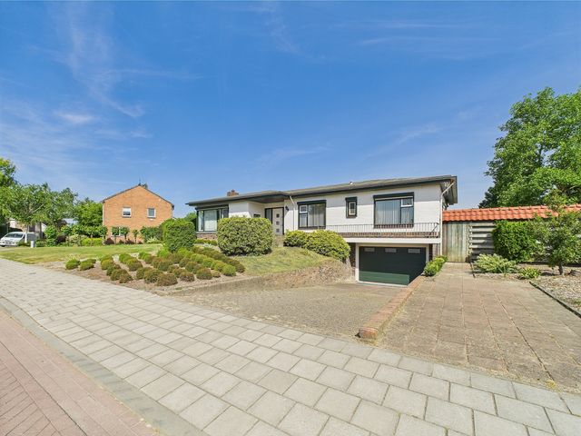 John F. Kennedysingel 19, Kloosterzande