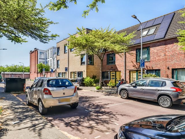 Trooststraat 81, Den Haag