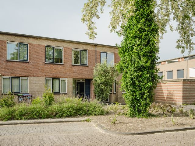Annie van Hattemstraat 6, Spijkenisse