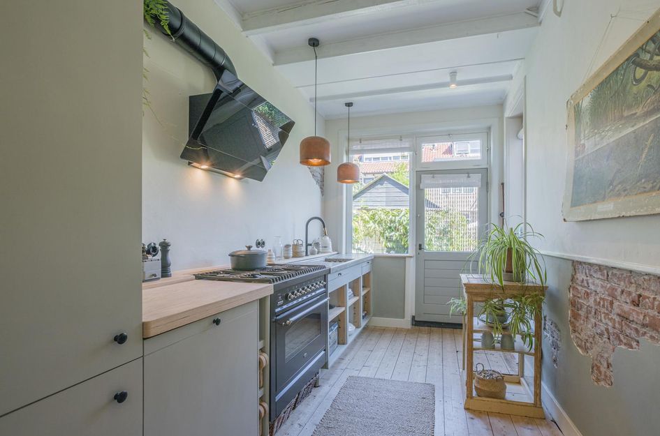 van Loben Selsstraat 11