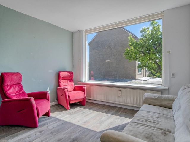 Tulpstraat 18, Sint-Maartensdijk