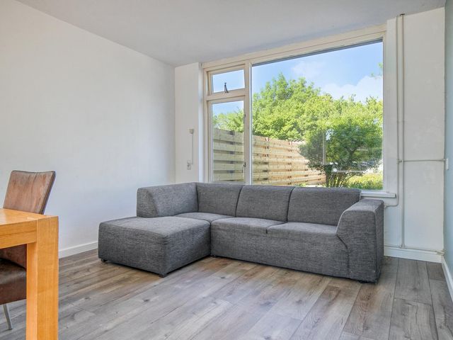 Tulpstraat 18, Sint-Maartensdijk