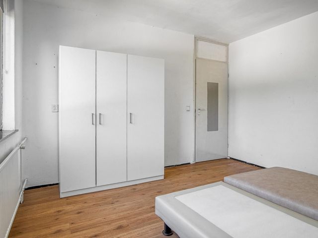 Tulpstraat 18, Sint-Maartensdijk