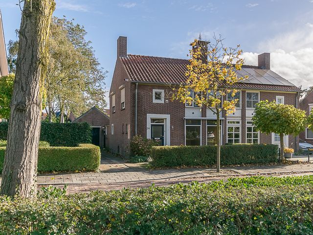 Beatrixstraat 24, Son En Breugel