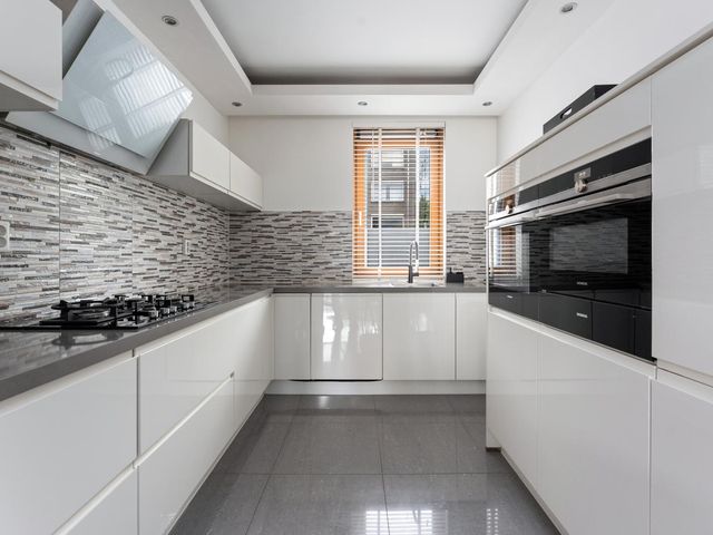 van Baerlestraat 247, Vlaardingen
