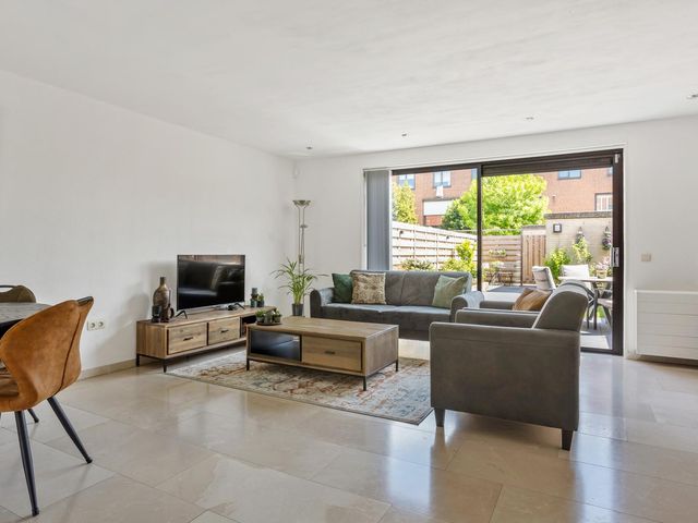 Pernisstraat 104, Zoetermeer