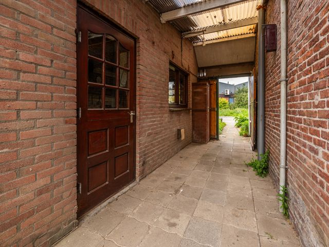 Tragel Oost 7, Schoondijke