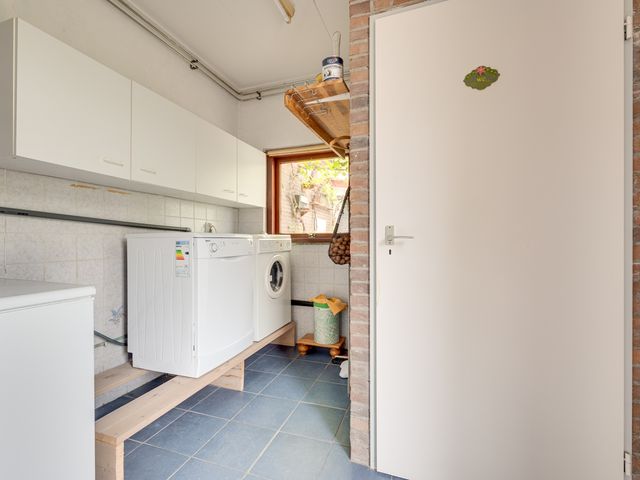 Tragel Oost 7, Schoondijke