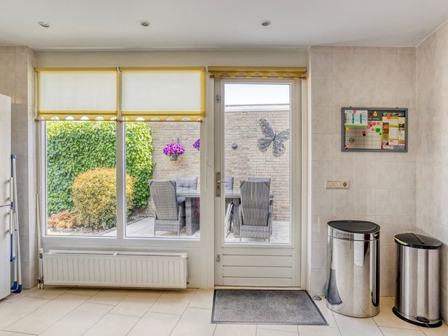 De Uilenburg 76, Veldhoven