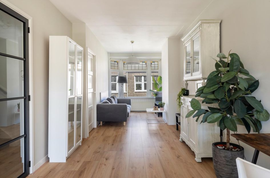 Luzacstraat 28B 02