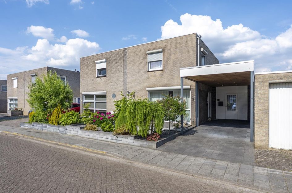 Burg. Onlandstraat 2