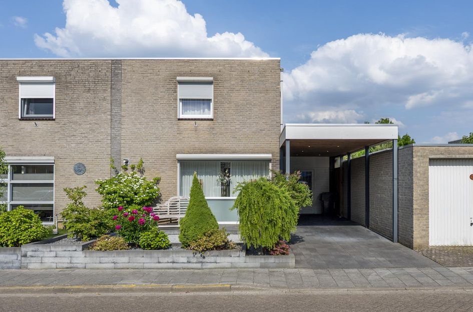 Burg. Onlandstraat 2