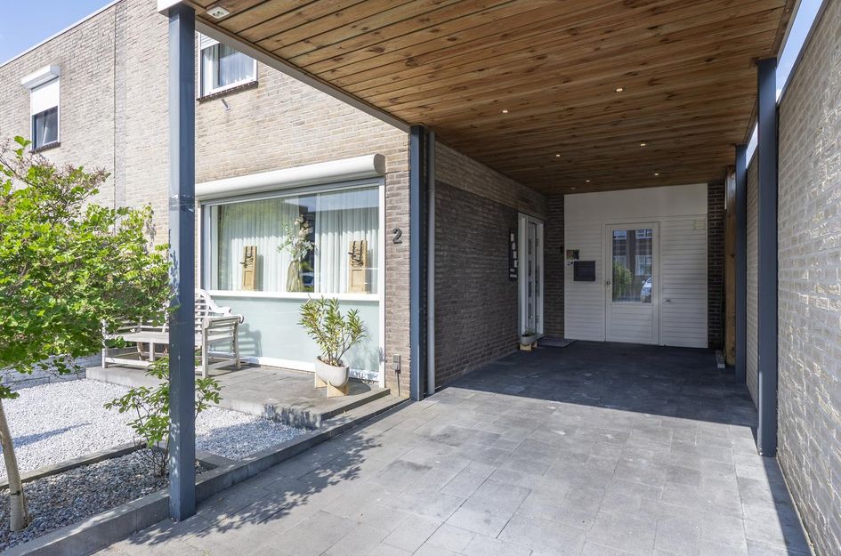 Burg. Onlandstraat 2