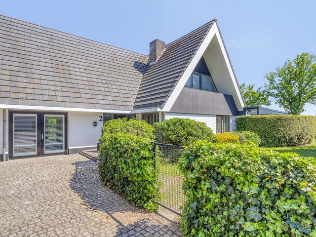 Nucleonweg 2, Roosendaal