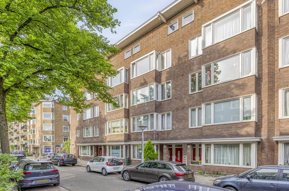 Esmoreitstraat 27 3