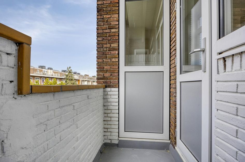 Esmoreitstraat 27 3