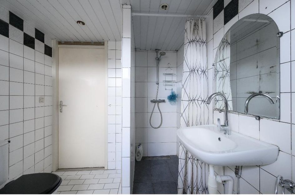 Erik Satiestraat 12